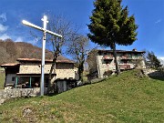 MONTE ZUCCO (1232 m) ad anello da casa-Zogno (300 m) con festa di fiori (17mar21)  - FOTOGALLERY